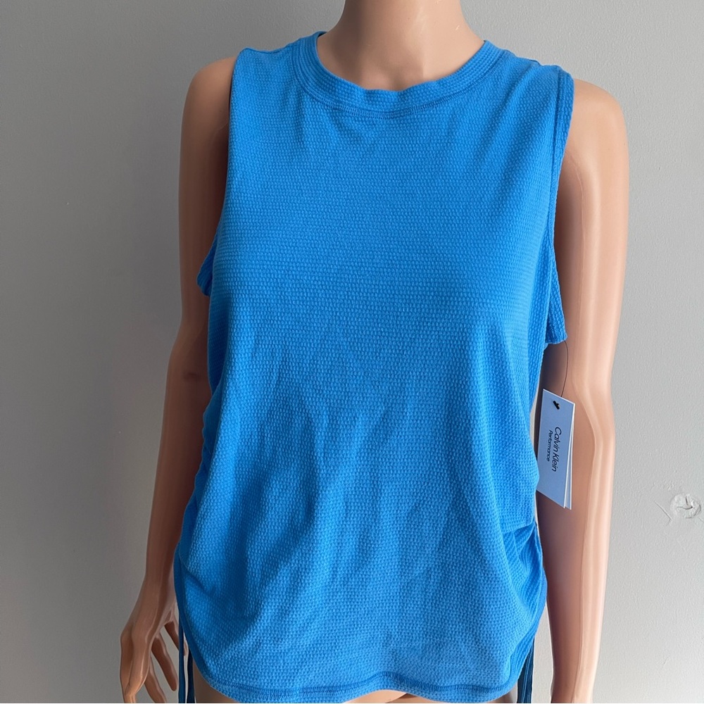 Calvin Klein Performance top